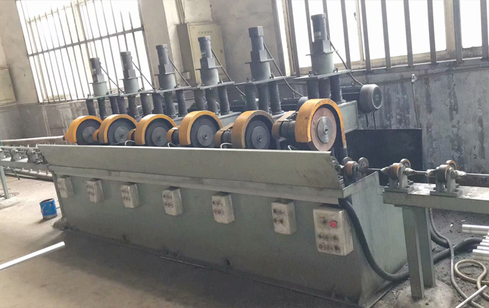 外圓拋光機